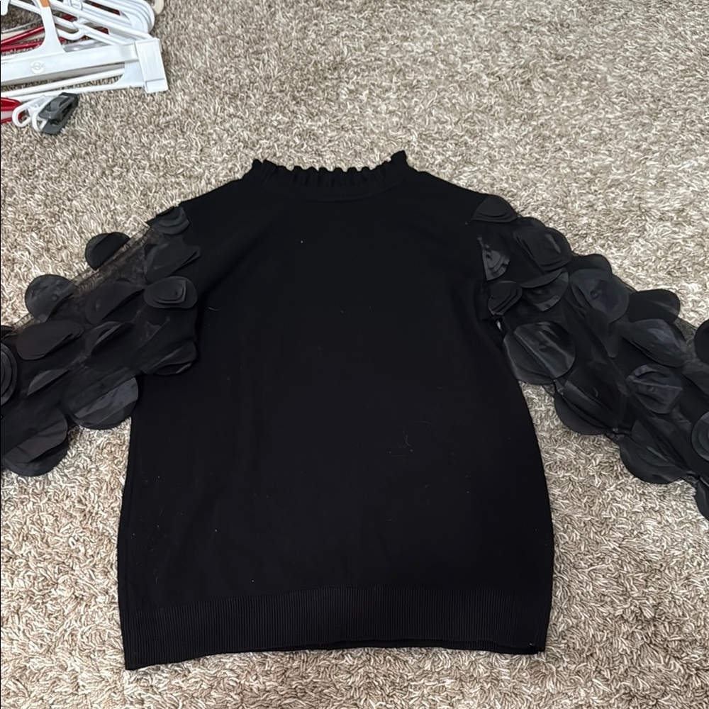 Sioni Black Top with Textured Details